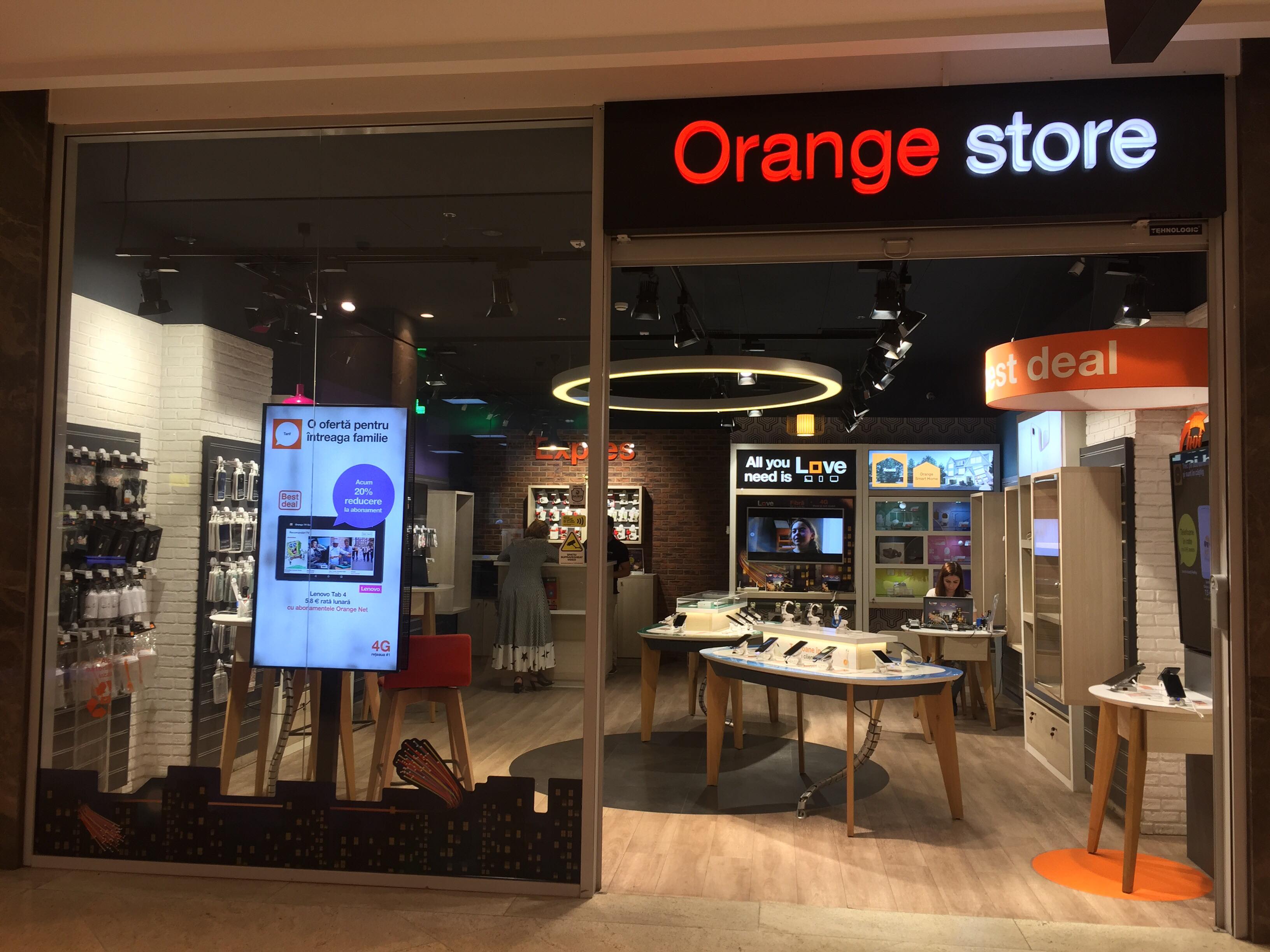 Palas Mall Shops Orange  Store